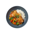 Gebackenes Hähnchen auf Gemüse in Orangen-Chili-Sauce mit Basmatireis